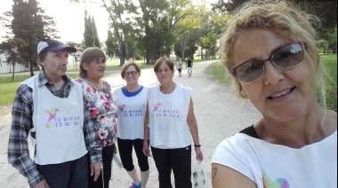 Invitan a participar y colaborar en las caminatas con personas ciegas de Dolores