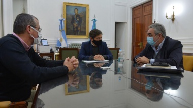 Rauch: el intendente Suescun participó de encuentro con el gobernador
