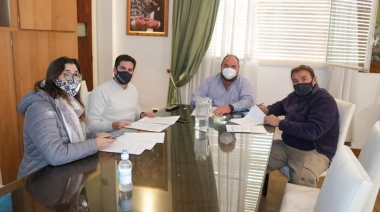 General Paz: el intendente firmó contrato para iniciar obra en el Jardín de Infantes N° 904
