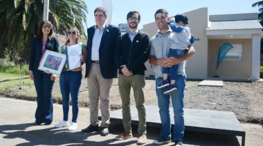 San Cayetano: la Provincia entregó viviendas a vecinos