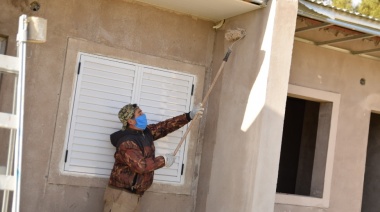 Lobería: se retomó la construcción de viviendas que serán destinadas a trabajadores municipales