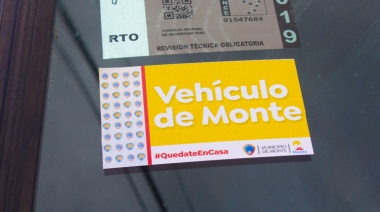 Municipio coloca calcos a los autos de la ciudad para controlar la circulación