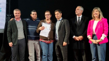 Monte: el intendente y el gobernador entregaron escrituras a 70 familias montenses