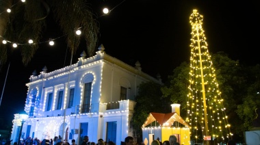 Monte: inauguraron la temporada de verano 2024/2025 con el encendido de luces navideñas