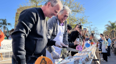 Monte: festejos del día del niño a pura alegría y con una torta de más de 100 metros