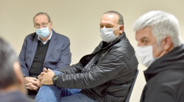 Berni visitó Tandil y supervisó el funcionamiento del comité de crisis en la ciudad