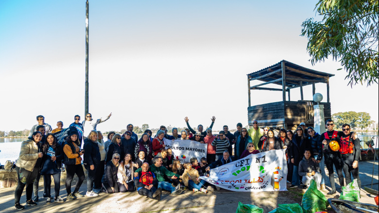 Las Flores: se realizó con éxito la 5° jornada de limpieza en la laguna Difunto Manuel