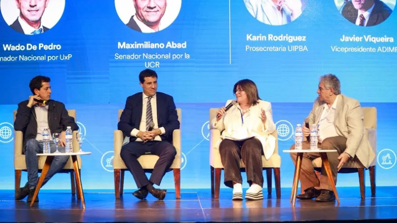 Abad y De Pedro compartieron panel sobre la agenda industrial en Somos Industria
