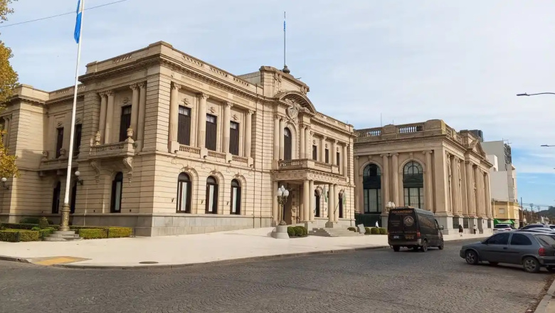 Tandil: pesar en el municipio por el fallecimiento de la esposa del intendente Lunghi
