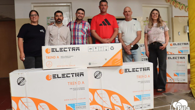 Pila: Walker entregó aires acondicionados en la Escuela Especial N° 501