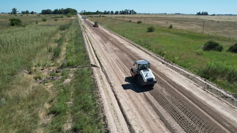 Concluye el estabilizado de la Ruta Provincial Nº20, vital para la actividad rural