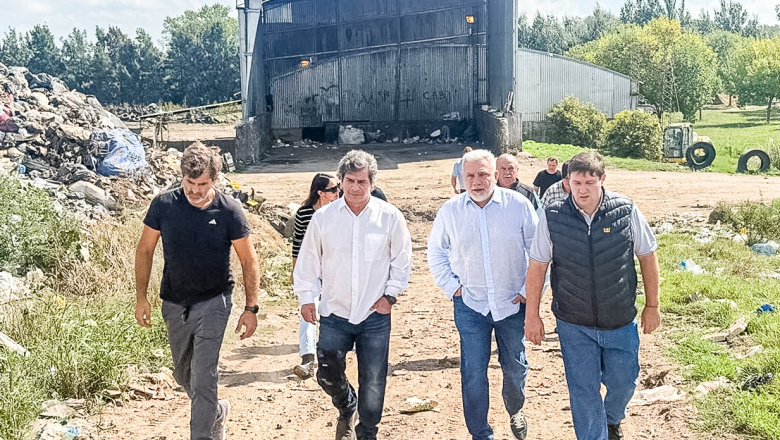 Las Flores: a mediados de abril llegarán los camiones del CEAMSE para llevarse los residuos urbanos de desecho