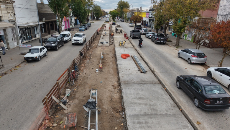 Lobería: el municipio continúa realizando trabajos para embellecer la ciudad