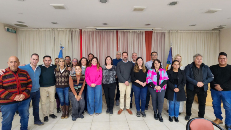 Frazadazo y red de municipios: el peronismo de la Quinta se planta en defensa de la Zona Fría