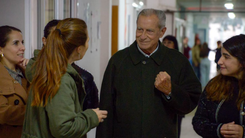 El intendente Juan De Jesús recorrió la Escuela Secundaria N° 13 de Mar del Tuyú