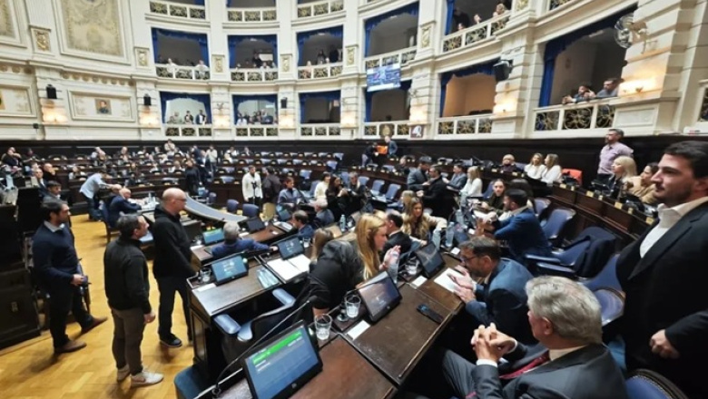 Fuertes críticas de la oposición a Kicillof y al funcionamiento de IOMA tras el fracaso de la sesión especial