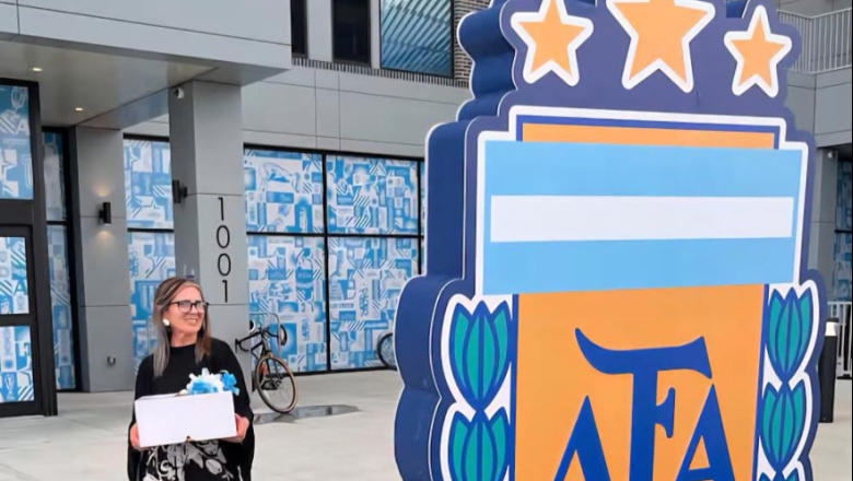 La Torta argentina de Dolores llegó a la mesa de la Scaloneta en la concentración del Mundial