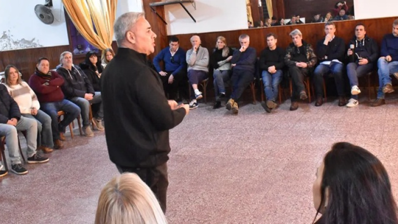 Maipú: encuentro de dirigente del Frente Renovador de la quinta sección electoral