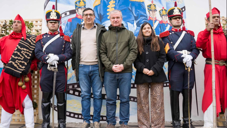 Monte: impactante mural y presencia de Granaderos en Monte para recordar al General San Martín