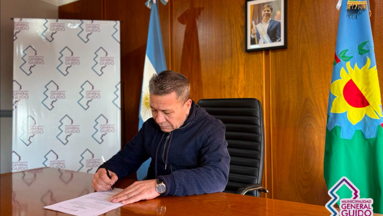 General Guido: el intendente estableció un aumento salarial para trabajadores municipales