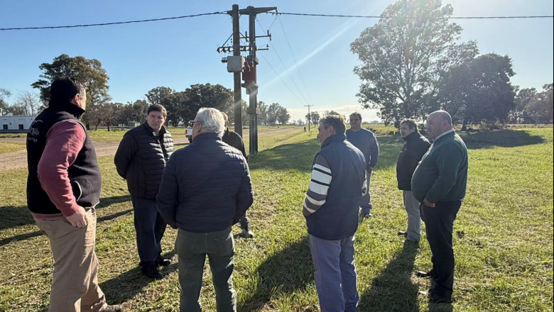 Las Flores: el intendente recorrió el predio donde se instalará un parque solar