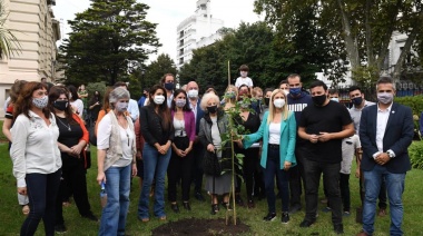 La Legislatura bonaerense se sumó a la campaña "Plantamos Memoria"