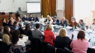 Las comisiones de Educación y Cultura de la Legislatura bonaerense se reunieron con el ministro Alberto Sileoni