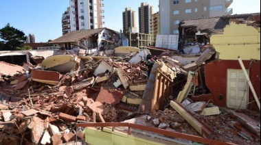 Villa Gesell: se derrumbó un hotel de 10 pisos y hay al menos una persona fallecida