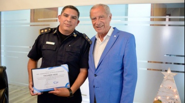 La Costa: De Jesús homenajeó a toda la fuerza de seguridad en el Día de la Policía Bonaerense