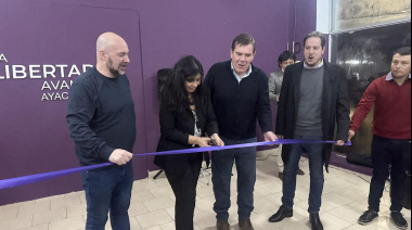 Con la presencia de referentes seccionales, La Libertad Avanza inauguró su sede en Ayacucho