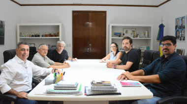 Presentan al nuevo director ejecutivo en el Hospital Zonal General de Las Flores