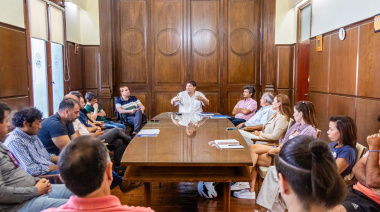 Las Flores: intendente encabezó reunión con funcionarios municipales y presentó a nuevos integrantes del gabinete