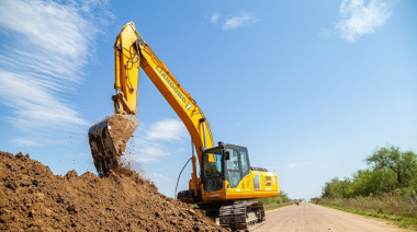Las Flores: el municipio avanza con el plan de mejora de Caminos Rurales
