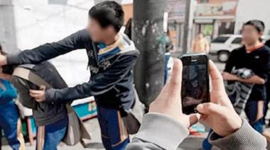 Mar del Plata: Baragiola propone crear un área de convivencia escolar y una  línea de whatsapp para denunciar violencia en las escuelas