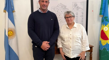Pila: el intendente realizó gestiones con funcionarios de educación