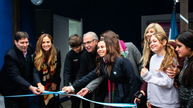 Las Flores: emotiva inauguración del aula tecnológica en el Centro Ositos Cariñosos