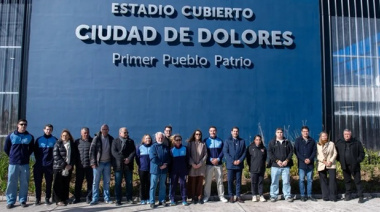 Tras 16 años inconcluso, Dolores inauguró un moderno estadio cubierto
