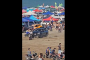 Villa Gesell: lo detienen por correr con su camioneta entre motos en la playa