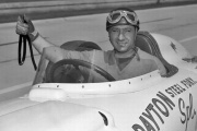 Polémica por una subasta de objetos que fueron de Juan Manuel Fangio