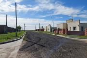 Tordillo: la Comuna realiza tareas de mejorado y compactación del suelo en calles de nuevos barrios
