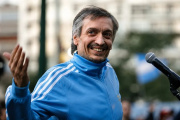 Máximo Kirchner recibió el alta tras la operación en las glándulas parótidas