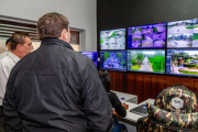 Las Flores: el intendente recorrió las instalaciones del nuevo Centro de Monitoreo